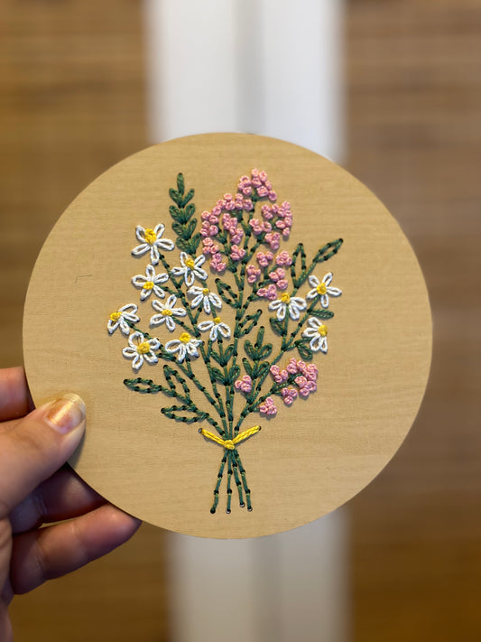 Wooden Embroidery Daisy Bouquet DIY Kit